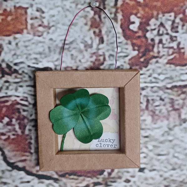 Four leaf lucky clover mini frame