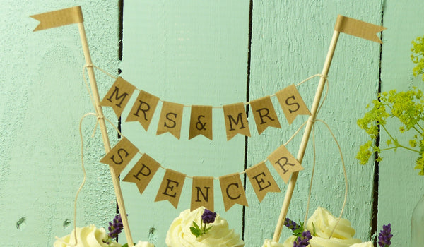 Mrs & Mrs wedding decorations