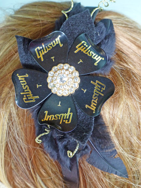 Guitar pick diamante crown