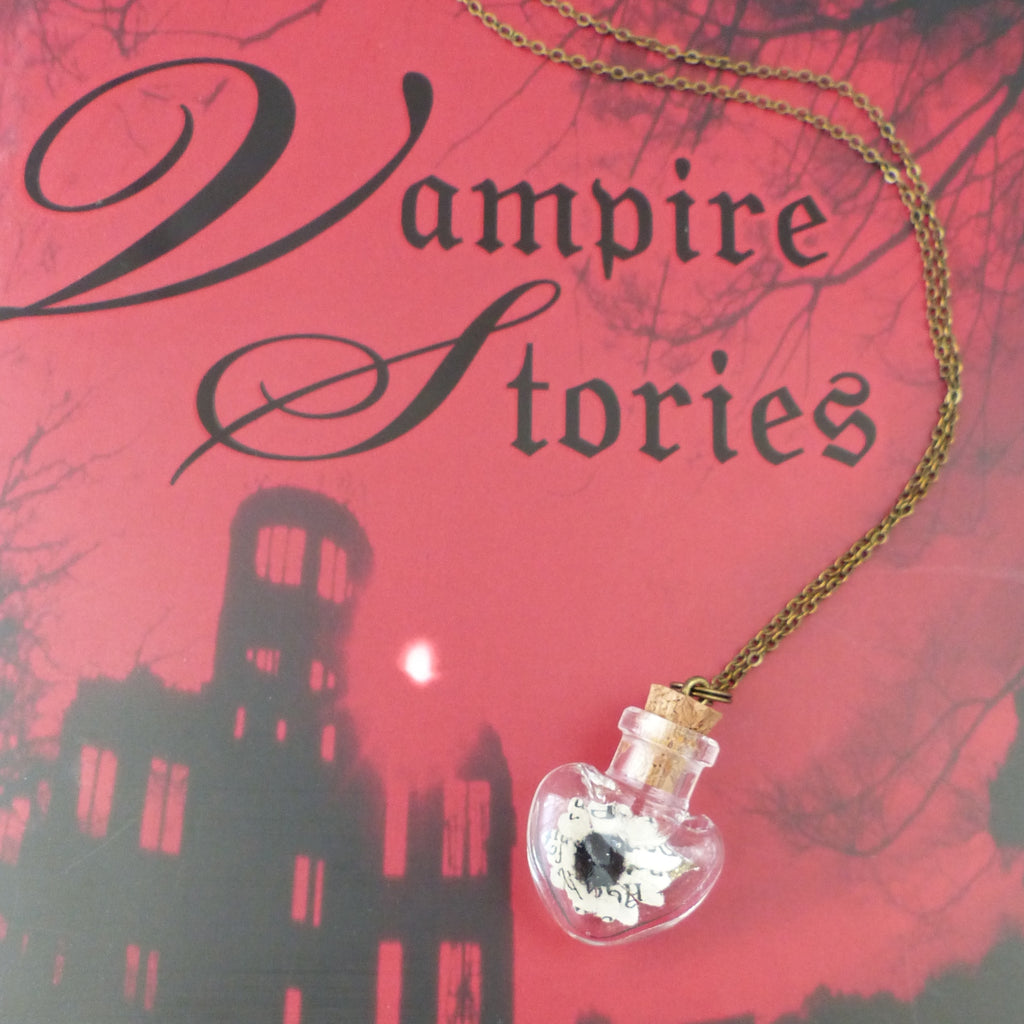 Bram stokers Dracula book daisy necklace
