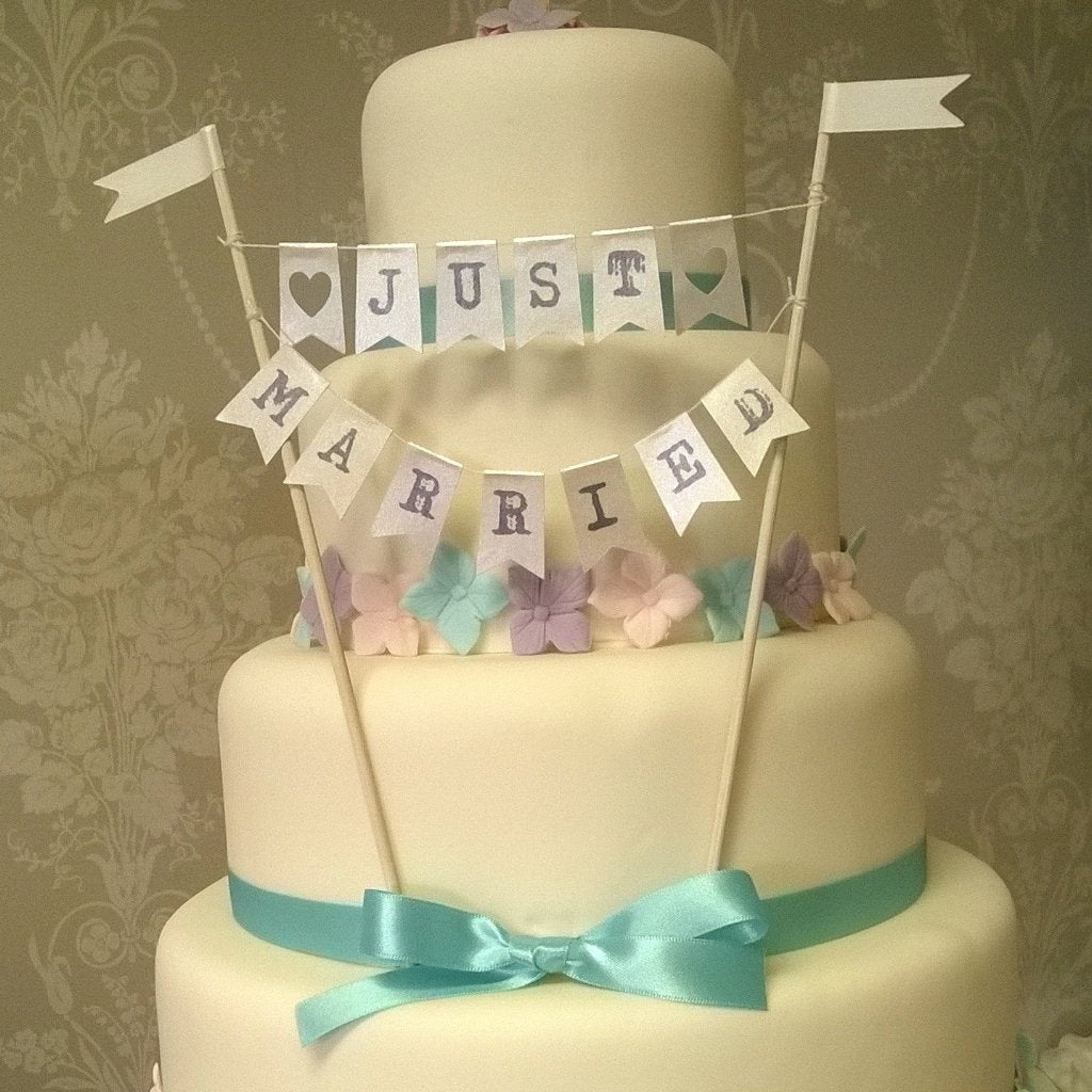 Navy Just married cake bunting